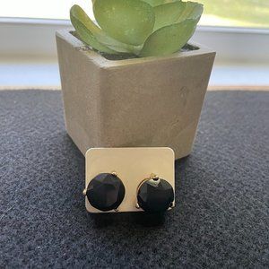 Stud Earrings   KA1